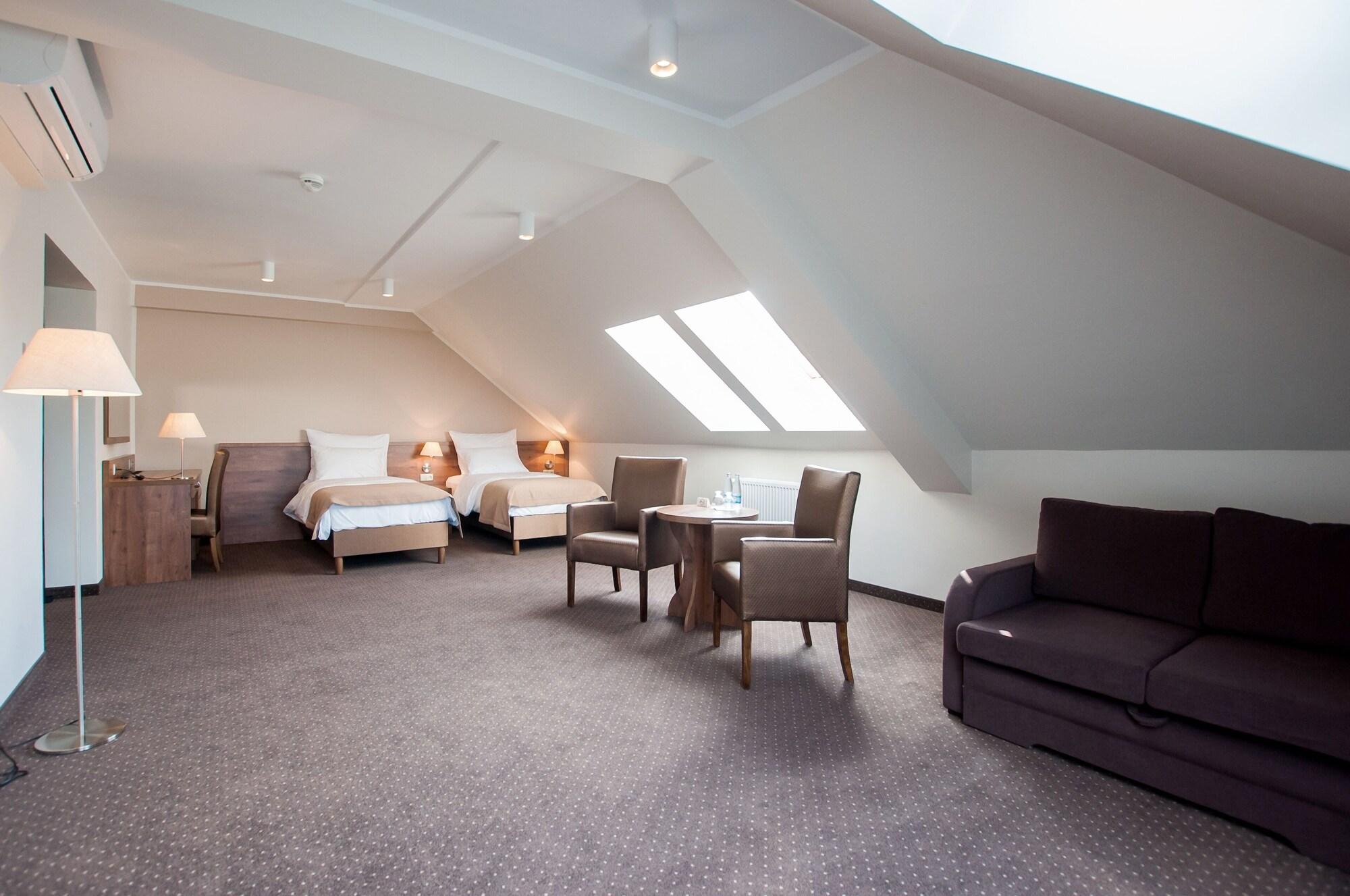 Hotel Gem Wroclaw Bagian luar foto