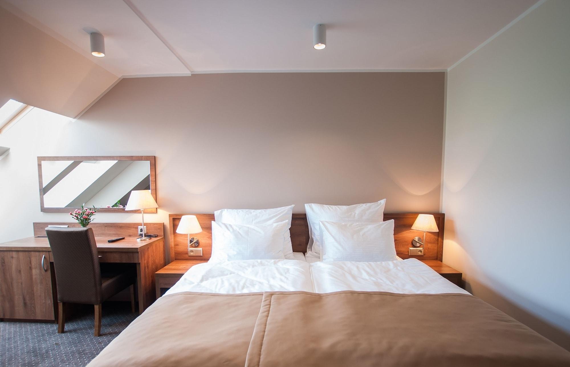 Hotel Gem Wroclaw Bagian luar foto