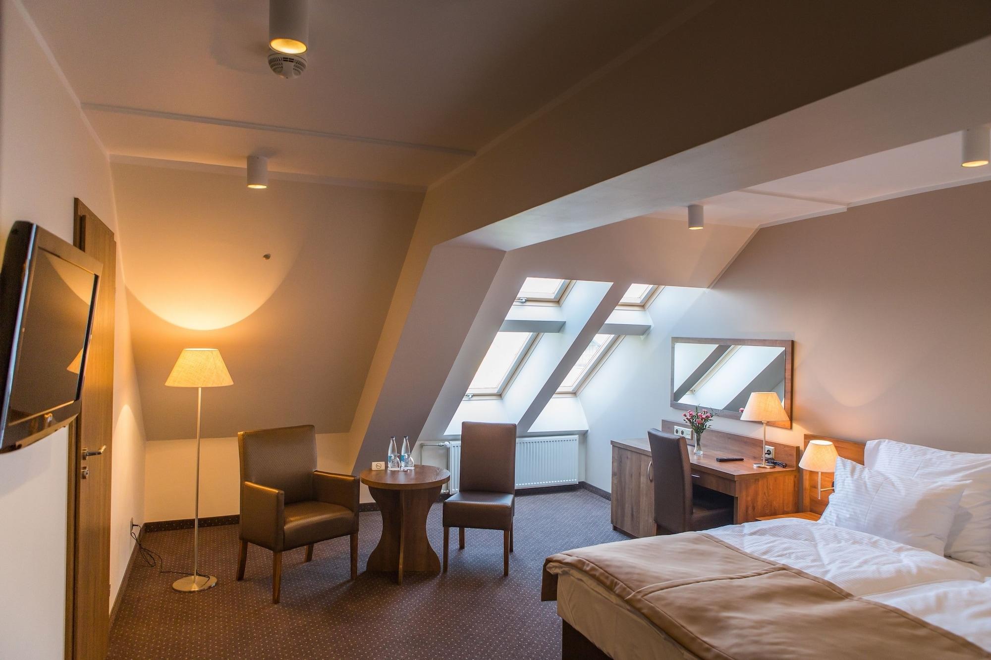 Hotel Gem Wroclaw Bagian luar foto