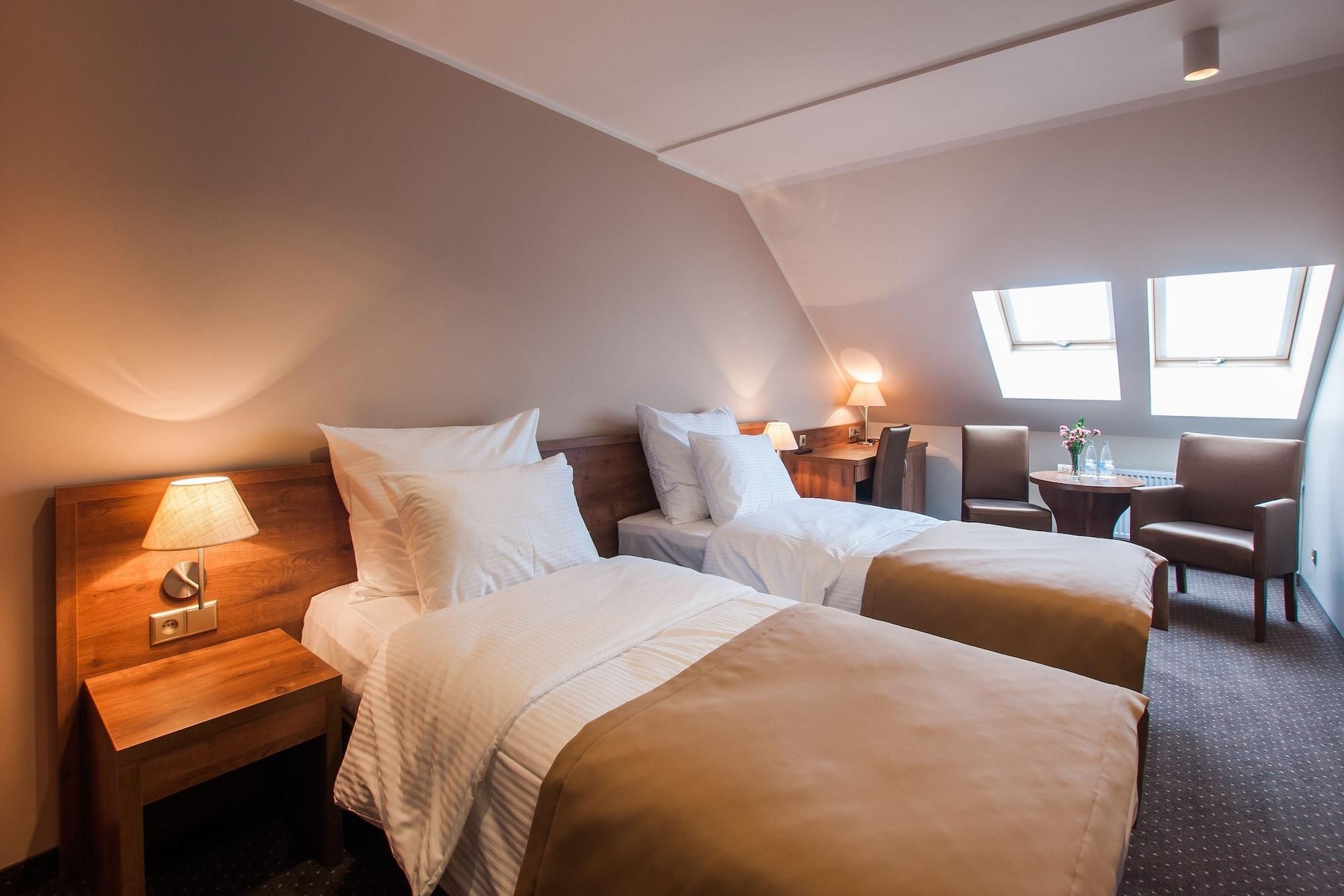 Hotel Gem Wroclaw Bagian luar foto