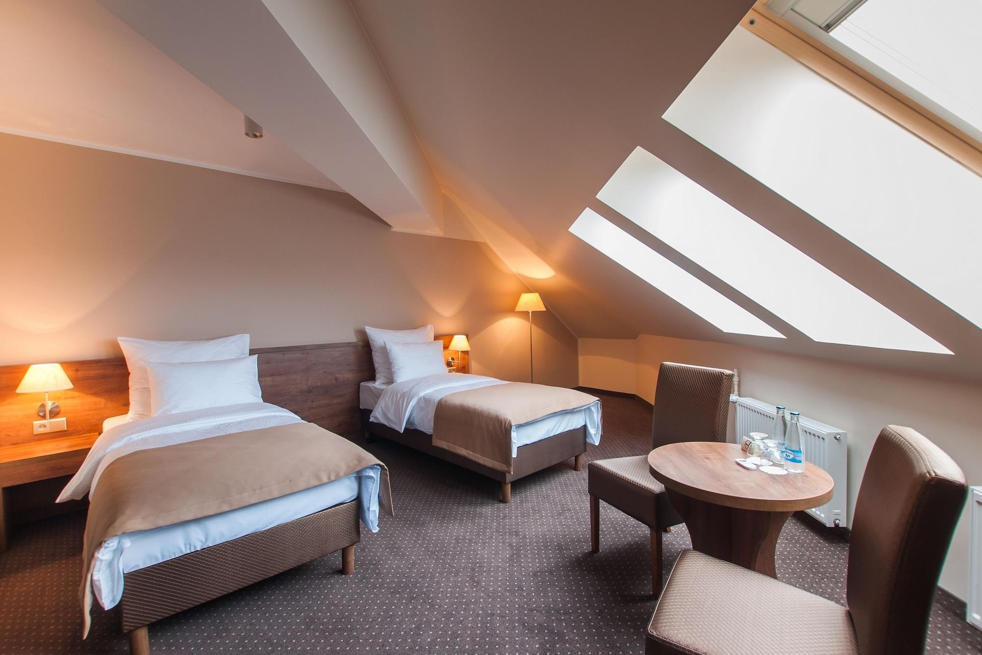 Hotel Gem Wroclaw Bagian luar foto